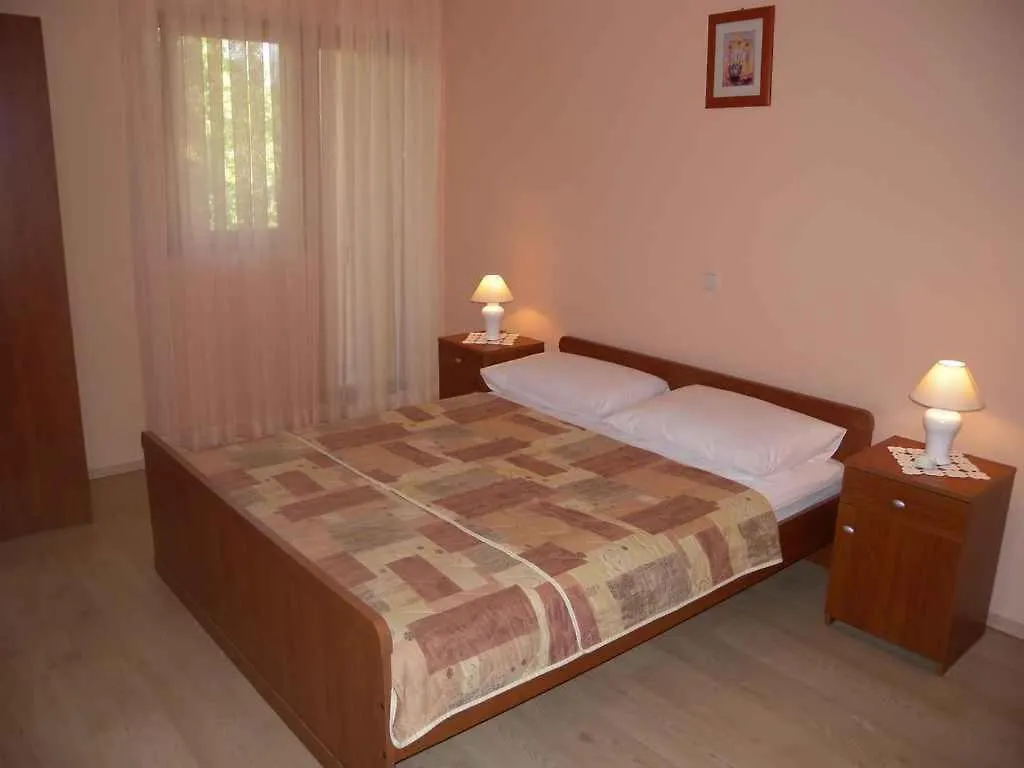 Apartment In Rovanjska 6792